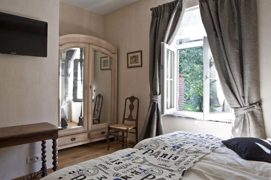Hotel Lozerkasteel Kruishoutem Zimmer foto
